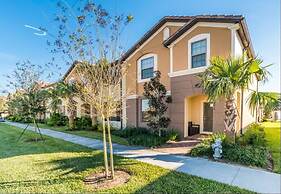 Contemporary Retreat 5 Bedroom Private Pool Home-near Disney