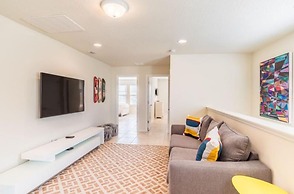 Contemporary Retreat 5 Bedroom Private Pool Home-near Disney
