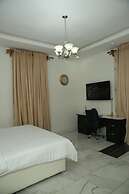 PoshLux Executive Hotel