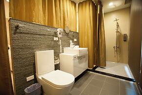 823 Tourist Hotel
