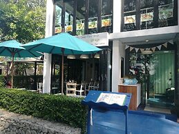 The Title East Wing by Trips Phuket