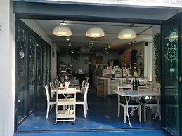 The Title East Wing by Trips Phuket