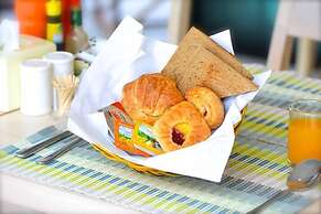 The Title East Wing by Trips Phuket