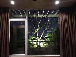 Ha Noi Le Grand Hotel