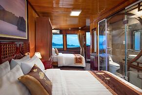 Cozy Bay Classic Cruise