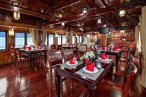 Cozy Bay Classic Cruise