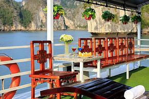 Cozy Bay Classic Cruise