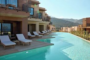 Rocrita Lifestyle Beach Resort
