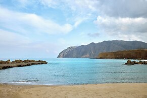 Rocrita Lifestyle Beach Resort