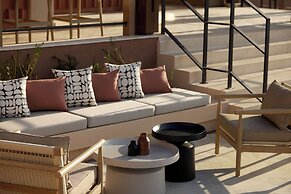 Rocrita Lifestyle Beach Resort