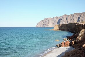 Rocrita Lifestyle Beach Resort