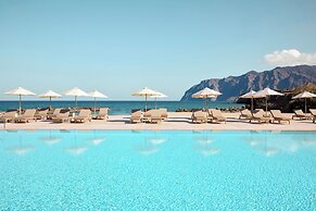 Rocrita Lifestyle Beach Resort