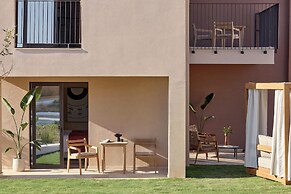 Rocrita Lifestyle Beach Resort