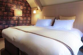 The Kingsbury at No7 & No8