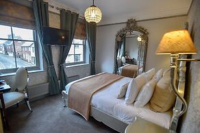 The Kingsbury at No7 & No8