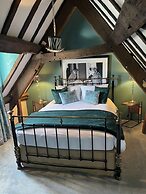 The Kingsbury at No7 & No8