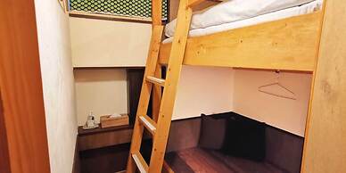 Guest House Komatsuya - Hostel