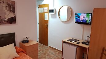 Hostal Residencia Catalina