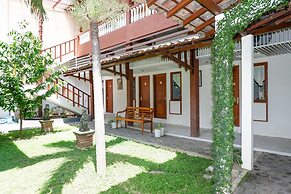 OYO 422 Achterhuis Guesthouse