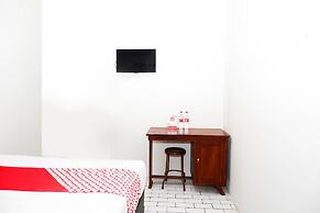 OYO 422 Achterhuis Guesthouse