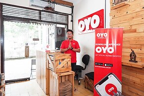 OYO 422 Achterhuis Guesthouse