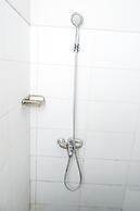 OYO 422 Achterhuis Guesthouse