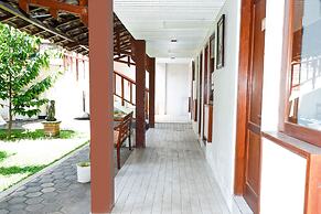 OYO 422 Achterhuis Guesthouse