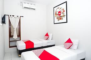 OYO 422 Achterhuis Guesthouse