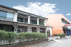 OYO 422 Achterhuis Guesthouse