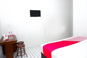 OYO 422 Achterhuis Guesthouse