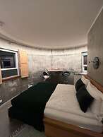 Klettar Tower Iceland