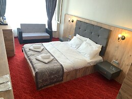 Adanaz Otel