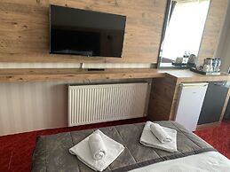 Adanaz Otel