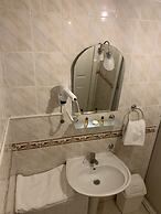 Adanaz Otel