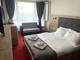 Adanaz Otel