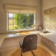 Soames Hotel & Jack's Bar