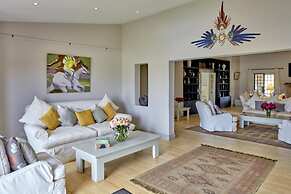 Soames Hotel & Jack's Bar