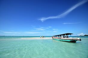 Rock and Wreck Dive Resort