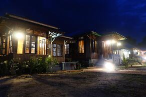 Rock and Wreck Dive Resort