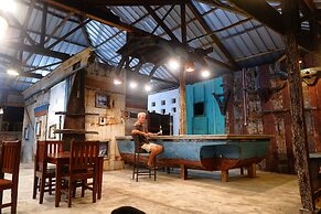 Rock and Wreck Dive Resort