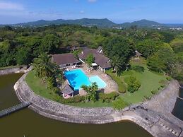 Tamarind Lake Villa