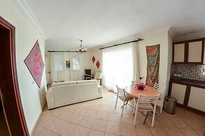 Villa Sunnyside by Lycia Collections