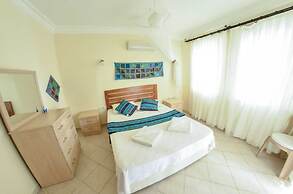 Villa Sunnyside by Lycia Collections