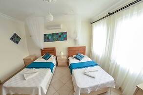 Villa Sunnyside by Lycia Collections