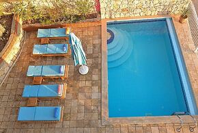 Villa Kaktus by Lycia Collections