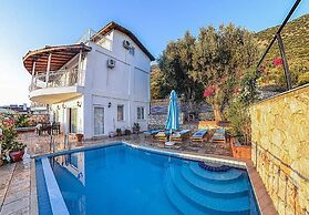 Villa Kaktus by Lycia Collections