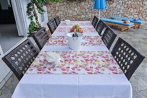 Villa Biba 1 by Lycia Collections