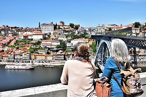 North Star Flats - Dom Luís I Bridge