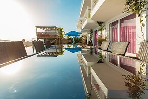 Villa Fusya by Lycia Collections