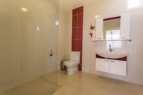 Villa Fusya by Lycia Collections